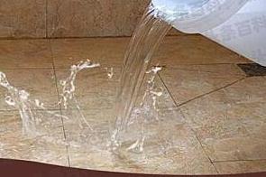新华漏水维修 免砸砖防水材料该如何施工